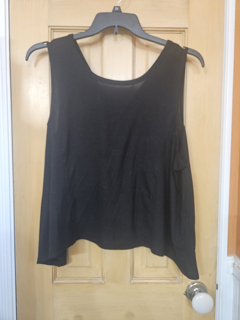 Old Navy Active Black Women's Sleeveless Scoop Neck Top With Criss Cross Back